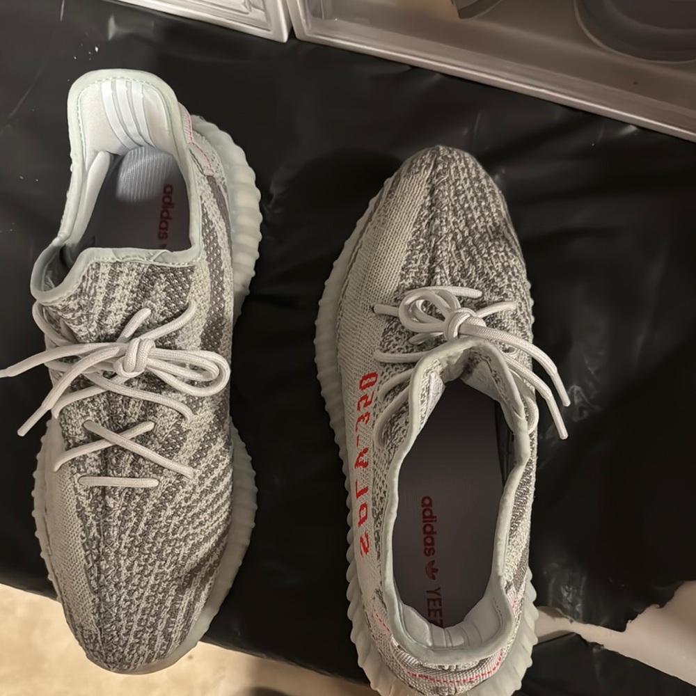 Adidas Yeezy Boost 350 V2 in Gray and White with Red